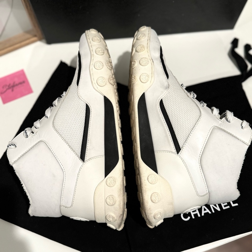 CHANEL White High-Top Sneakers - Picture 5 of 15